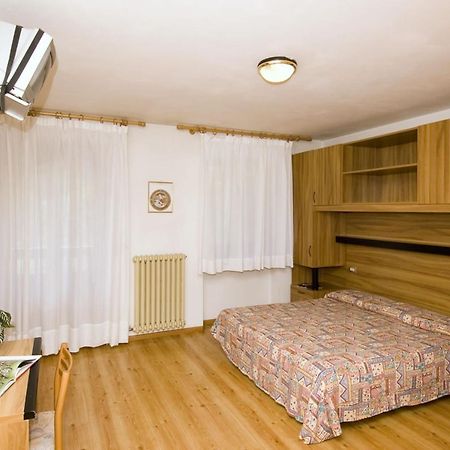 Casa Alpina Sant'Apollinare Hotel Falcade Ngoại thất bức ảnh