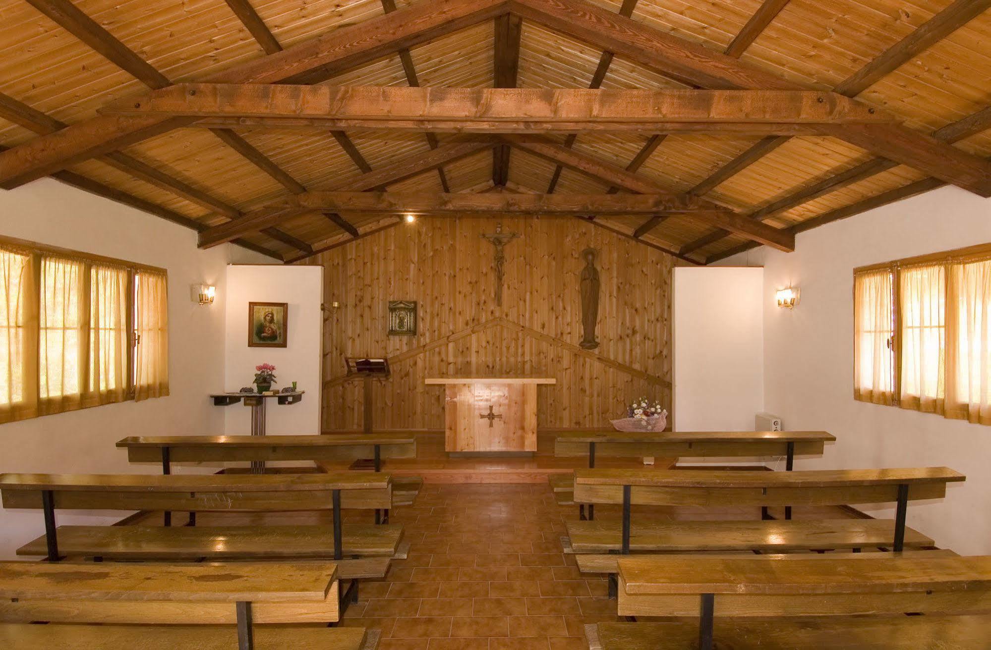 Casa Alpina Sant'Apollinare Hotel Falcade Ngoại thất bức ảnh